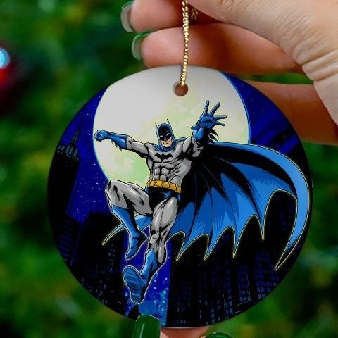 BATMAN EATH 2 CHRISTMAS TREE ORNAMENT