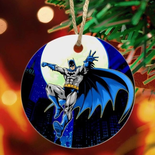 BATMAN EATH 2 CHRISTMAS TREE ORNAMENT