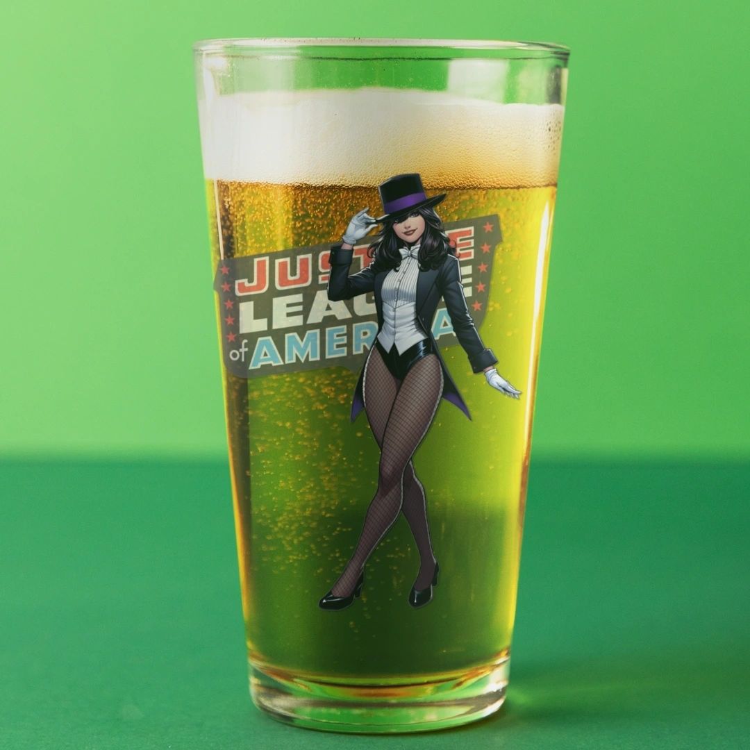 ZATANNA READY Pint Glass (with Free Shipping) -JLA READY SERIES